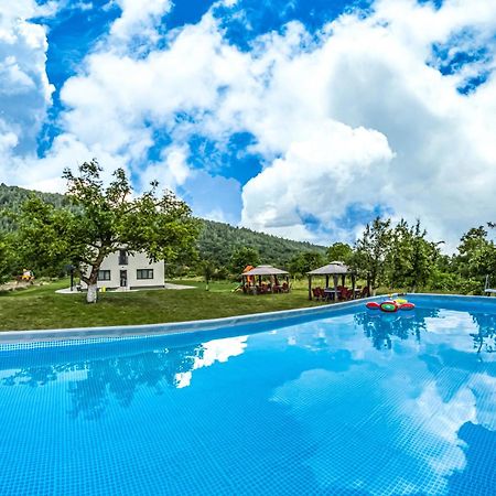 Transalpina Retreat 호텔 Novaci-Străini 외부 사진